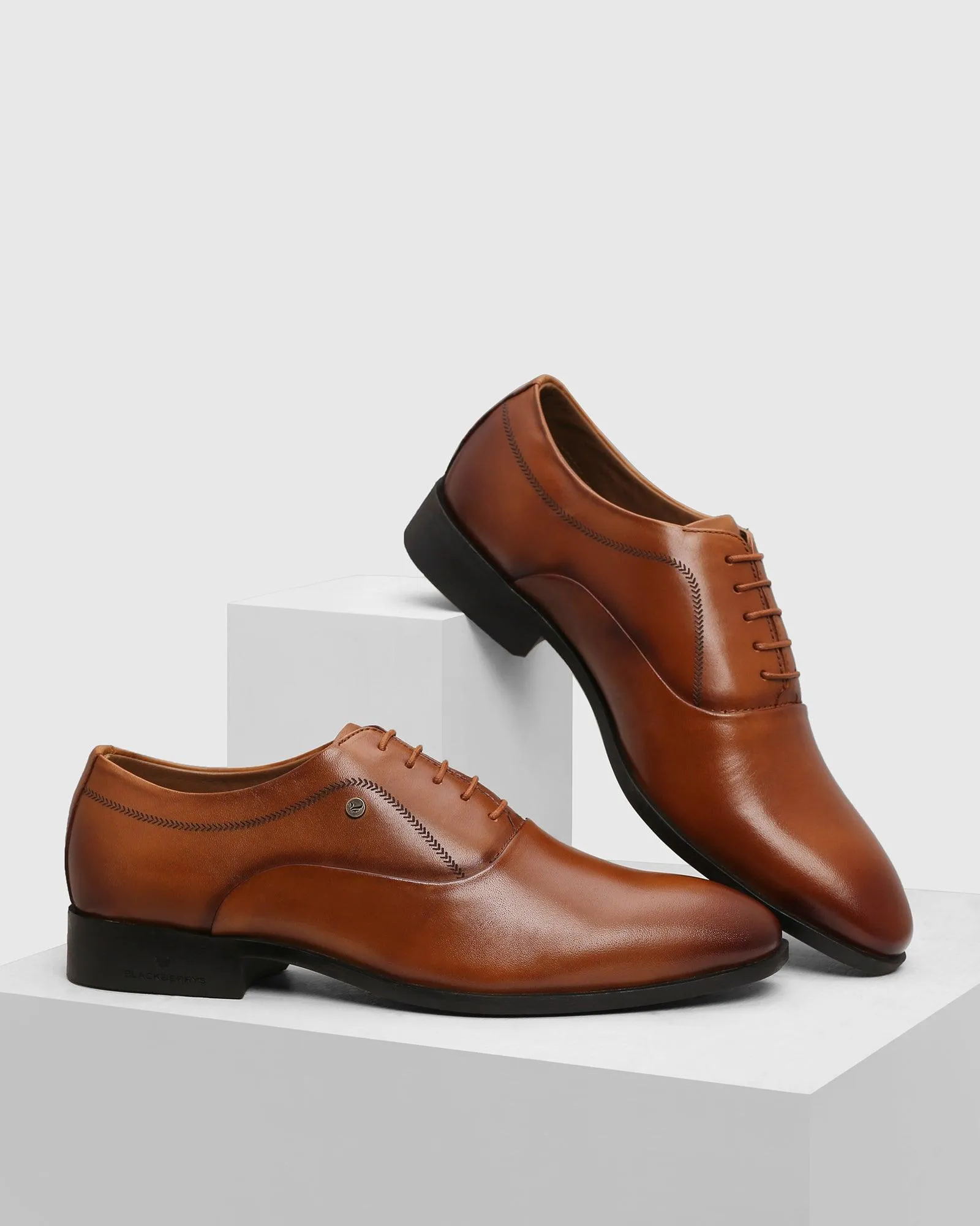 Must Haves Leather Tan Textured Oxford Shoes - Lebum