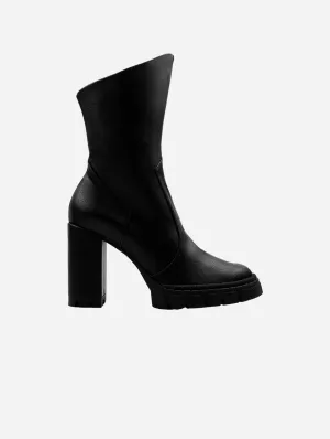 Ritual Grape Leather Ankle Boots | Black