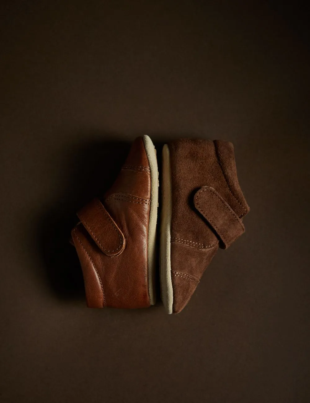 Shoe with Velcro - Cognac