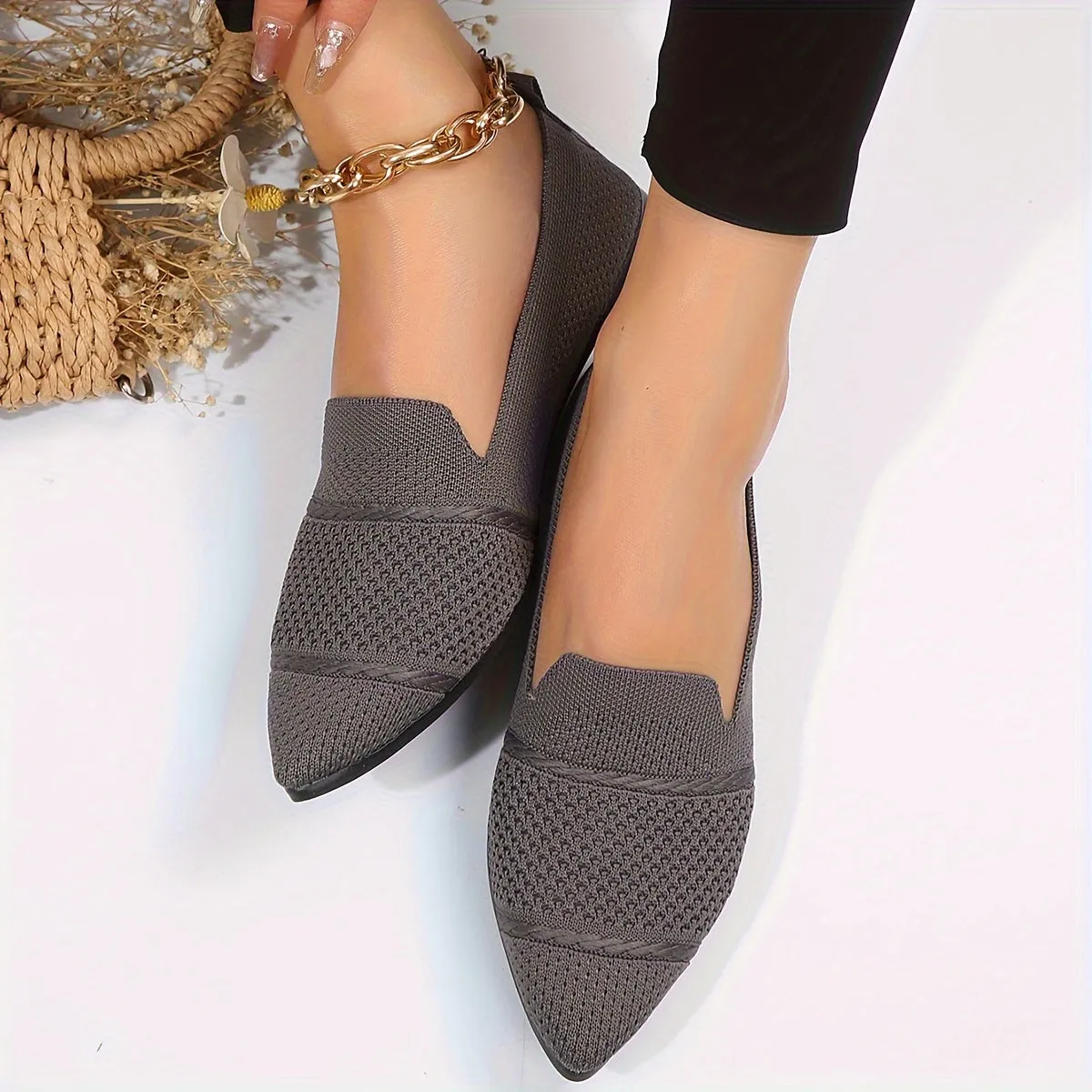 Women's Minimalist Slip-On Knitted Flats, Point Toe, Soft Sole Ballets, Lightweight Comfort